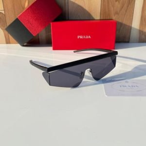 Pra_da_217_black