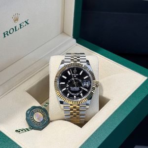 Role_x Oyster perpetual Sky Dweller