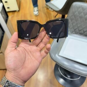 YVES saint laurent black gold